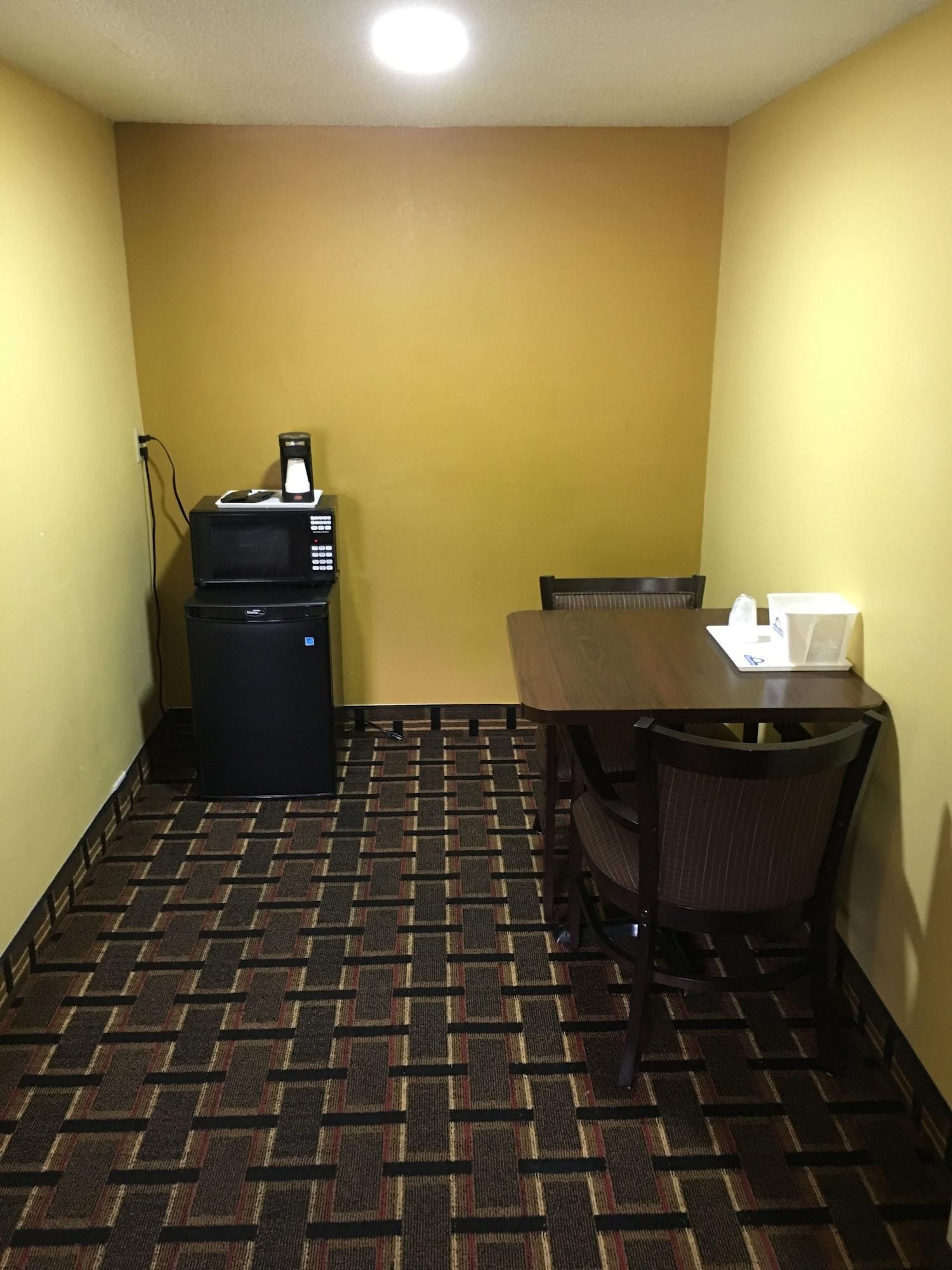 Days Inn By Wyndham Orange City/Deland Экстерьер фото