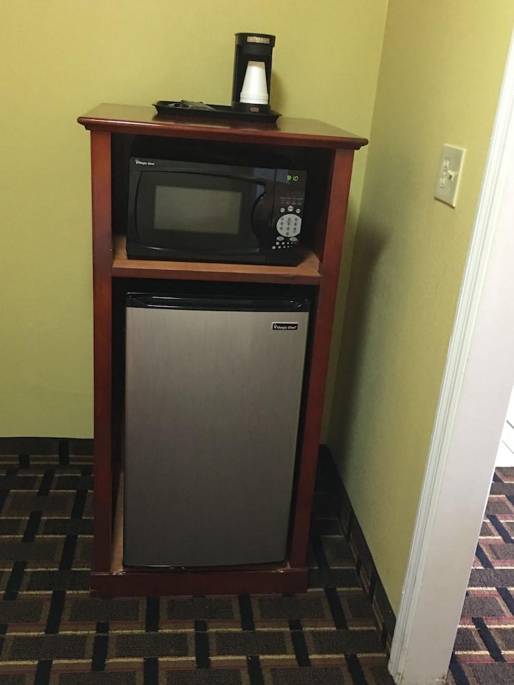 Days Inn By Wyndham Orange City/Deland Экстерьер фото